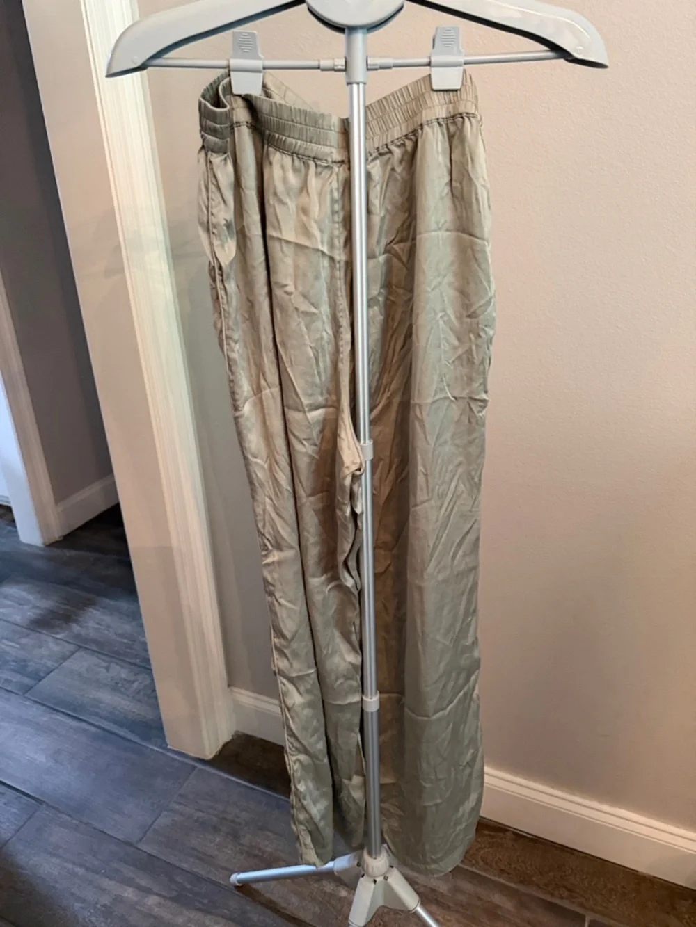 Skims Sporty Satin Straight Leg Lounge PJ Pants 